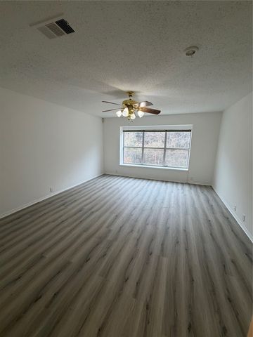 1937 Earnhardt Way, Dallas, TX 75217