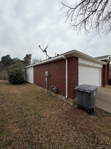 1937 Earnhardt Way, Dallas, TX 75217