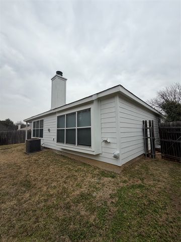 1937 Earnhardt Way, Dallas, TX 75217