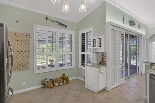 5411 Place Lake Drive, Fort Pierce, FL 34951