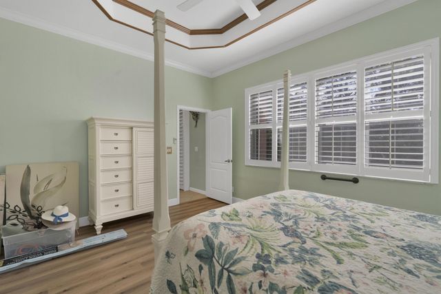 5411 Place Lake Drive, Fort Pierce, FL 34951