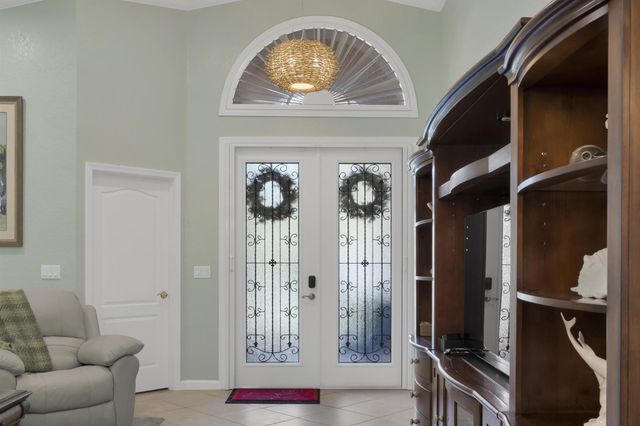 5411 Place Lake Drive, Fort Pierce, FL 34951