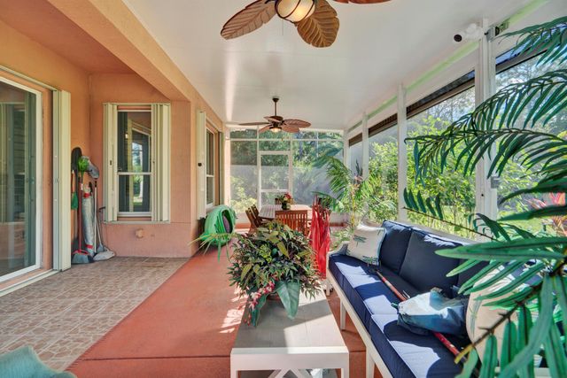 5411 Place Lake Drive, Fort Pierce, FL 34951