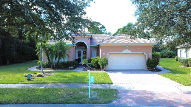 5411 Place Lake Drive, Fort Pierce, FL 34951