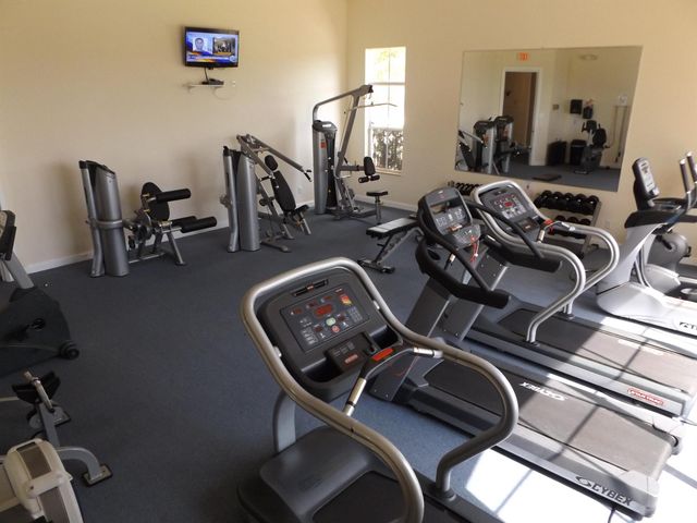 5411 Place Lake Drive, Fort Pierce, FL 34951