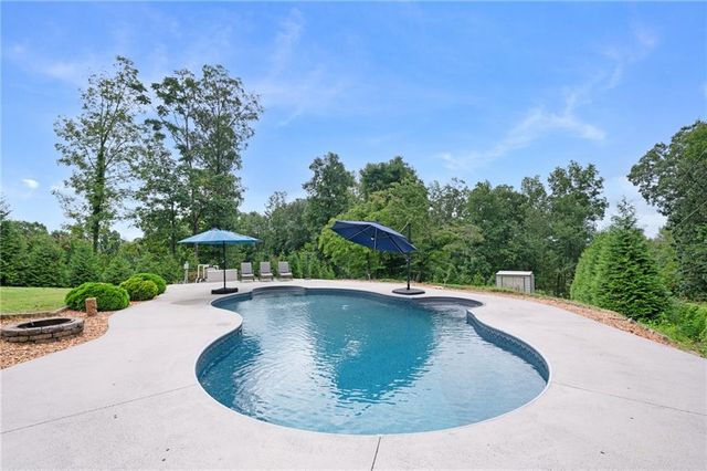 123 Paddle Wheel Court, Cohutta, GA 30710