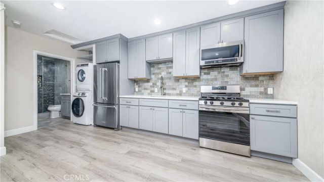 7936 Ventura Canyon, Panorama City, CA 91402