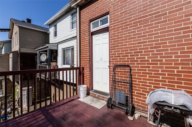 107 Overbrook Blvd, Carrick, PA 15210