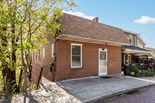 107 Overbrook Blvd, Carrick, PA 15210