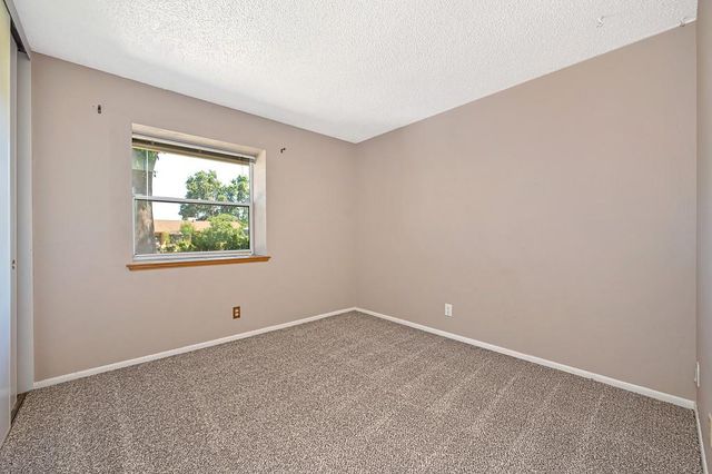 10744 Ambassador Dr, Rancho Cordova, CA 95670