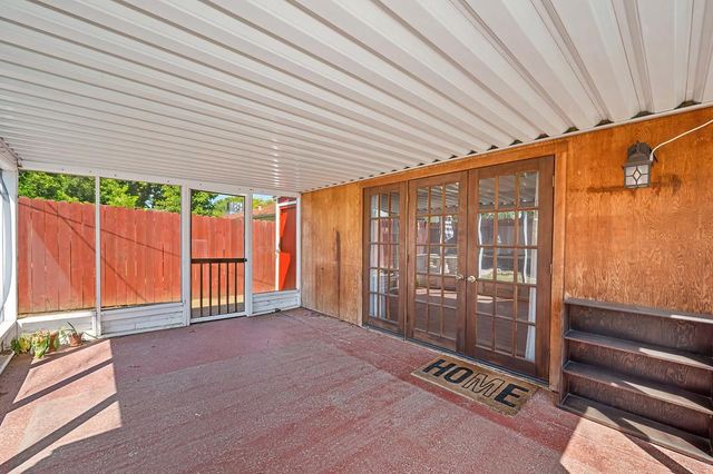 10744 Ambassador Dr, Rancho Cordova, CA 95670