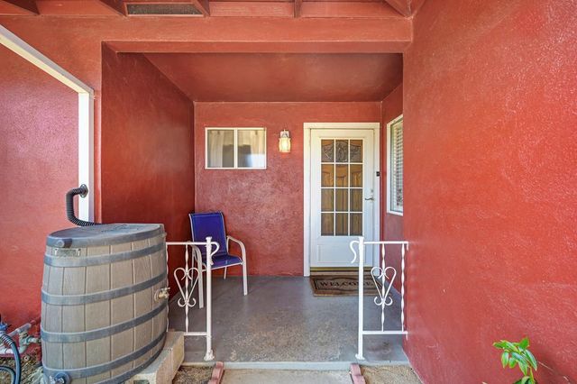10744 Ambassador Dr, Rancho Cordova, CA 95670