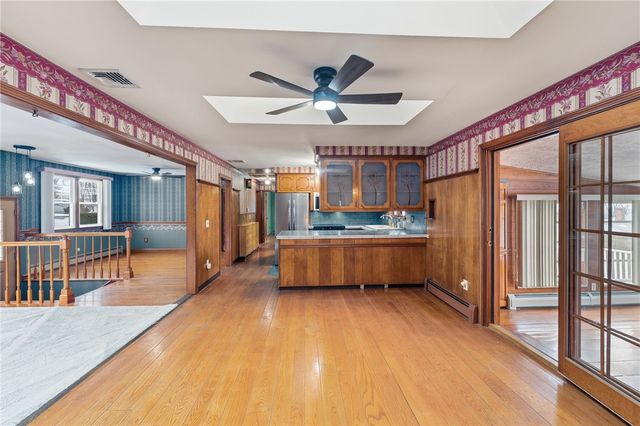 80 West View Avenue, Cranston, RI 02920