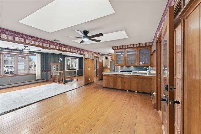 80 West View Avenue, Cranston, RI 02920