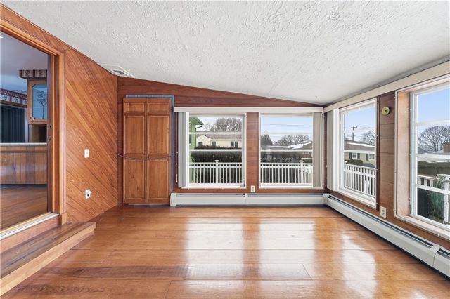 80 West View Avenue, Cranston, RI 02920