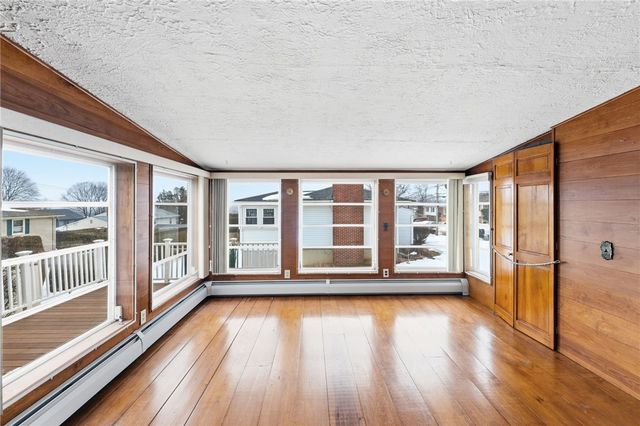 80 West View Avenue, Cranston, RI 02920