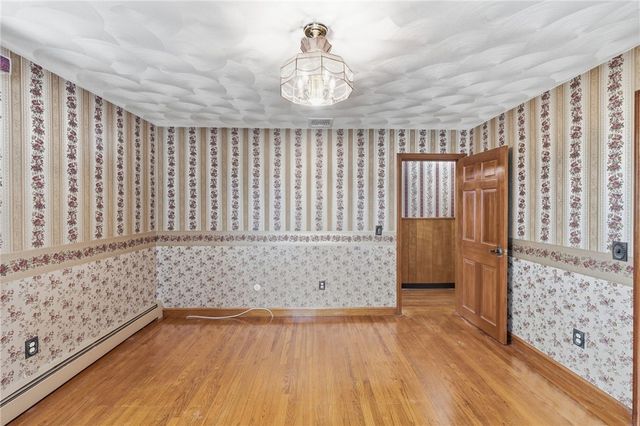 80 West View Avenue, Cranston, RI 02920