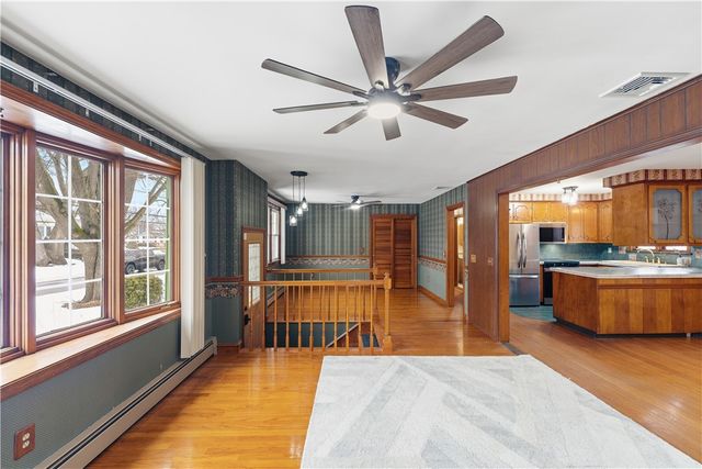 80 West View Avenue, Cranston, RI 02920