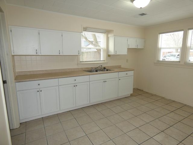 478 Gary Avenue, St. Joseph Twp, MI 49022