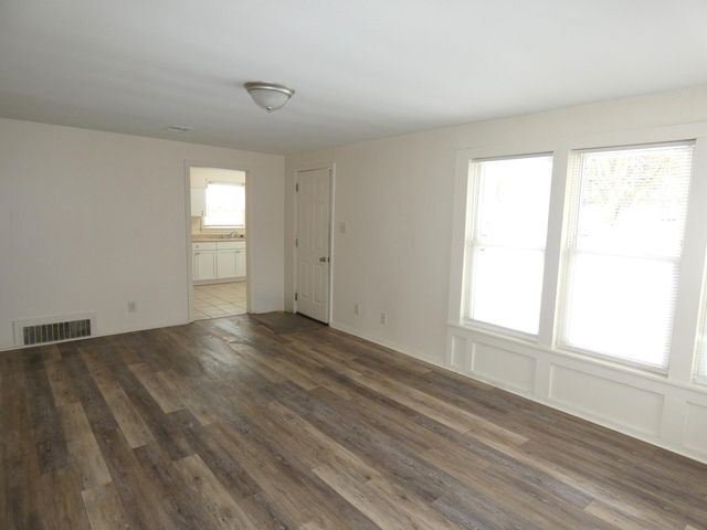 478 Gary Avenue, St. Joseph Twp, MI 49022