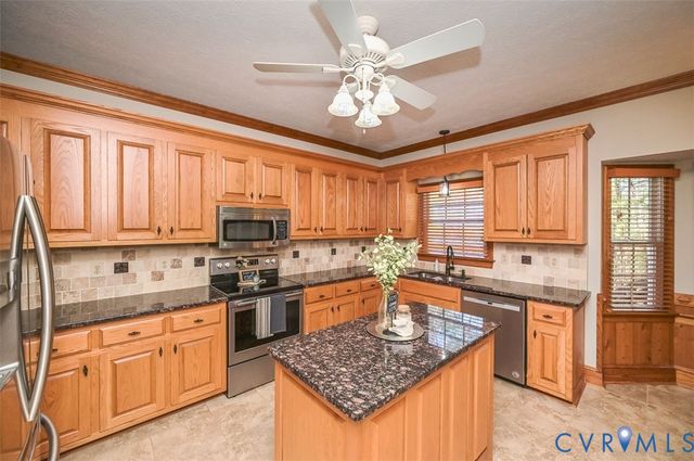 7276 Thistle Crown Ct, Mechanicsville, VA 23111