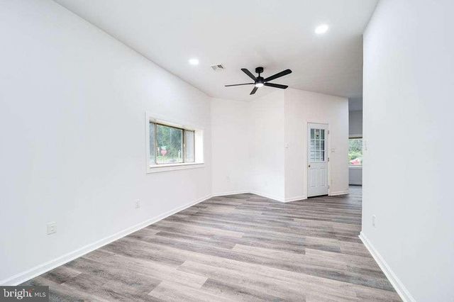 1800 MOUNT LUAREL RD, Temple, PA 19560