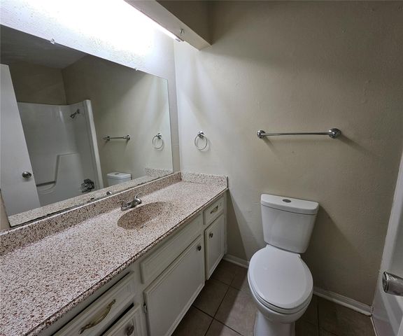 2154 Oak Shores Drive, Houston, TX 77339