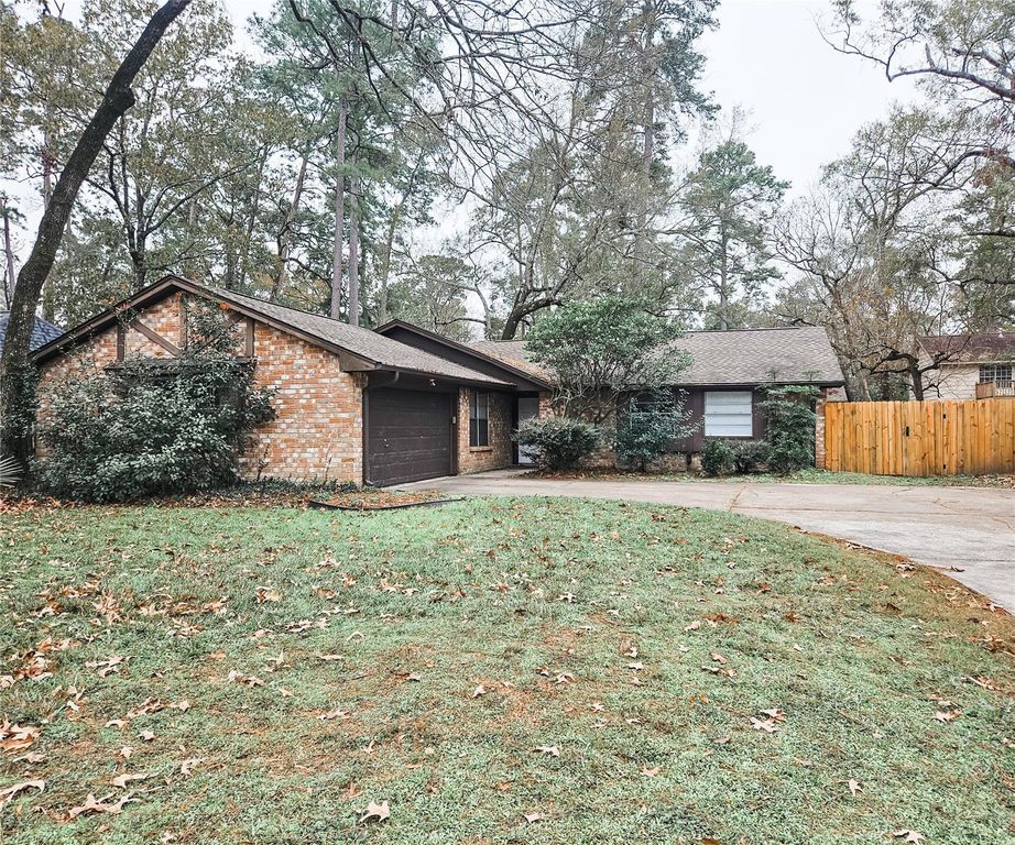 2154 Oak Shores Drive, Houston, TX 77339