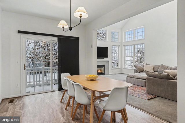 19201 BUNA ST, Triangle, VA 22172