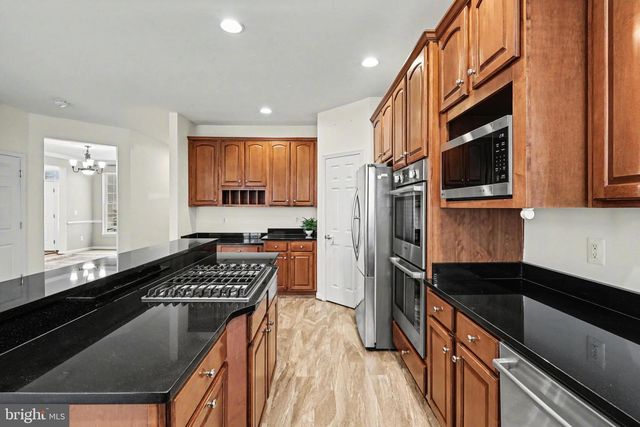 19201 BUNA ST, Triangle, VA 22172