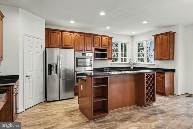 19201 BUNA ST, Triangle, VA 22172