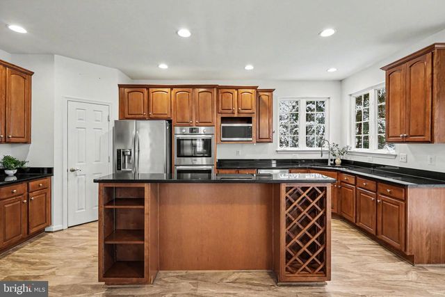 19201 BUNA ST, Triangle, VA 22172