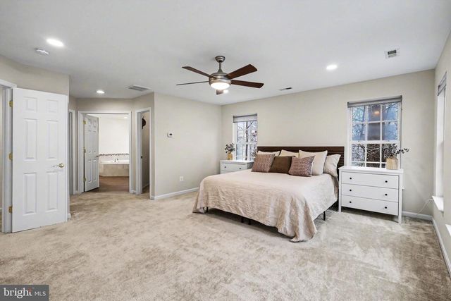 19201 BUNA ST, Triangle, VA 22172