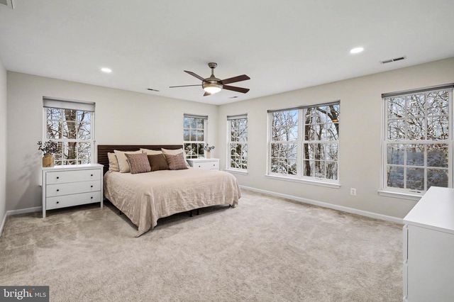 19201 BUNA ST, Triangle, VA 22172