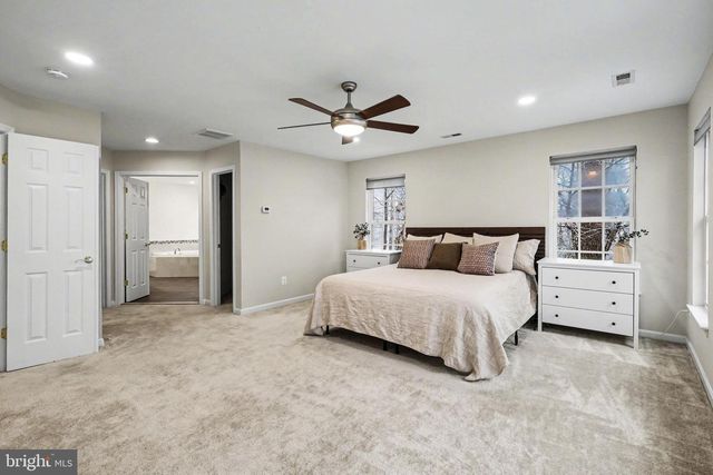 19201 BUNA ST, Triangle, VA 22172