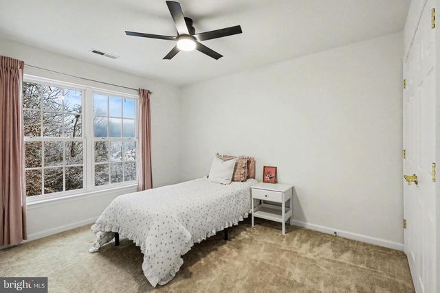 19201 BUNA ST, Triangle, VA 22172