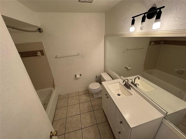 1948 LAKE ATRIUMS CIRCLE 119, Orlando, FL 32839