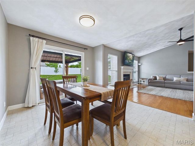 2532 Spyglass Court, Edwardsville, IL 62025