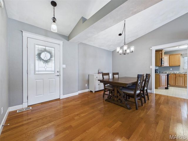 2532 Spyglass Court, Edwardsville, IL 62025