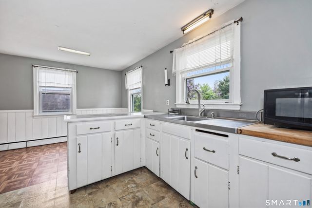 78 Hillcrest Avenue, Meriden, CT 06451