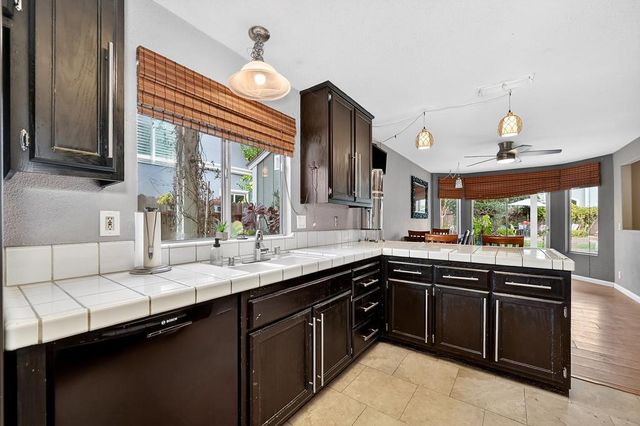 4625 Shade Tree Way, Antelope, CA 95843