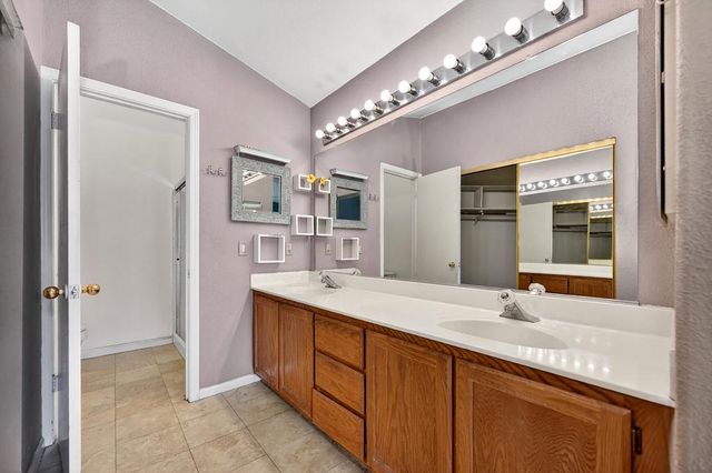 4625 Shade Tree Way, Antelope, CA 95843