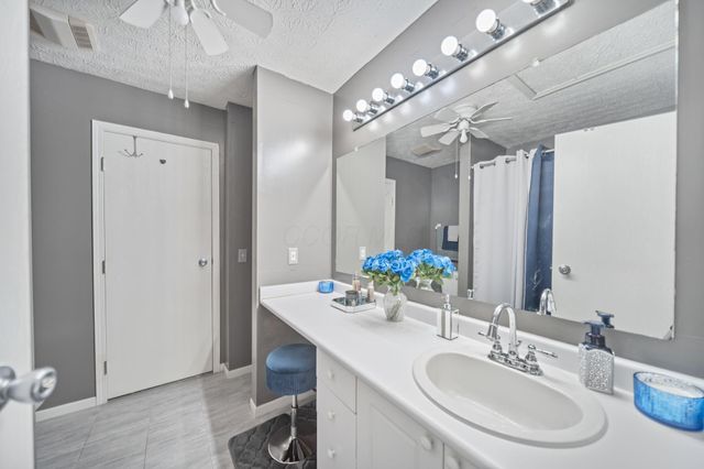 6772 Hamler Drive, 25B, Canal Winchester, OH 43110