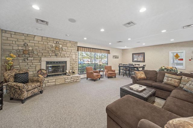 6772 Hamler Drive, 25B, Canal Winchester, OH 43110