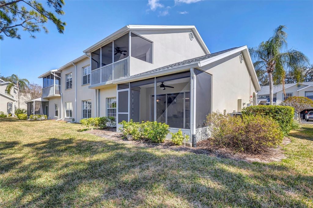 Image 12 of property listing at 5430 FAIR OAKS STREET 5430, Bradenton, FL 34203
