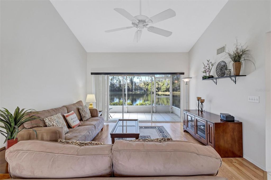 Image 16 of property listing at 5430 FAIR OAKS STREET 5430, Bradenton, FL 34203