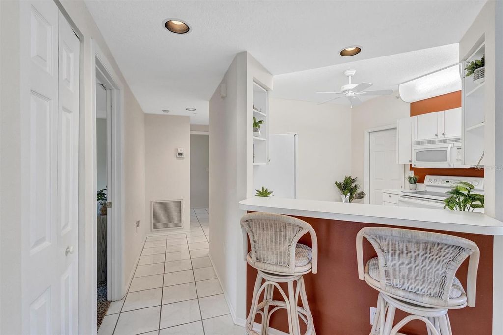 Image 27 of property listing at 5430 FAIR OAKS STREET 5430, Bradenton, FL 34203