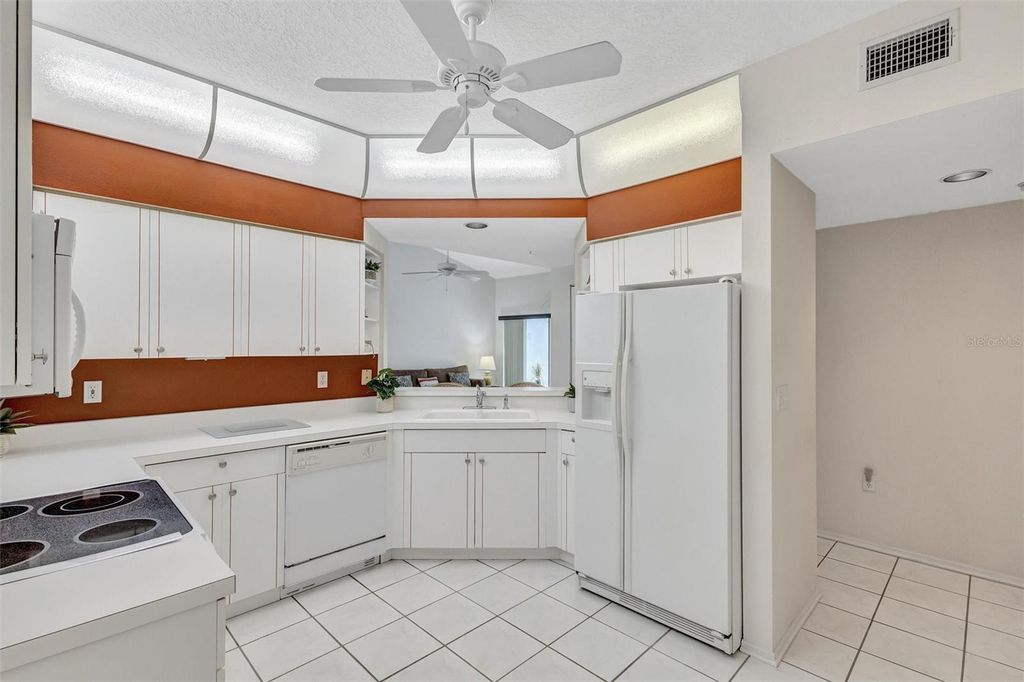 Image 29 of property listing at 5430 FAIR OAKS STREET 5430, Bradenton, FL 34203