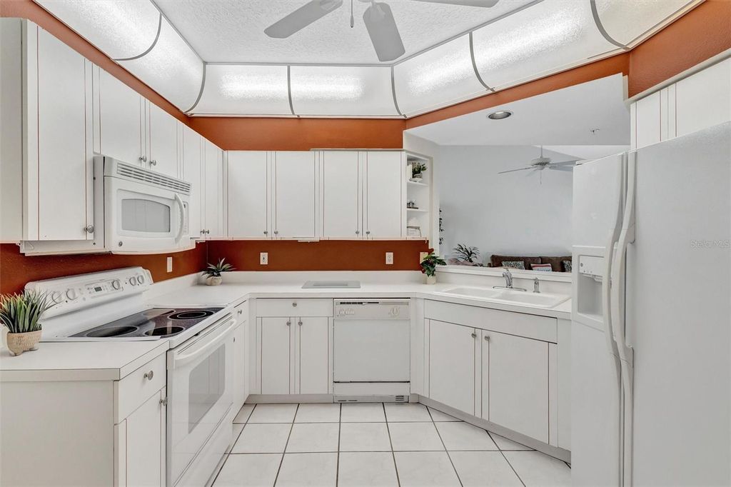 Image 30 of property listing at 5430 FAIR OAKS STREET 5430, Bradenton, FL 34203