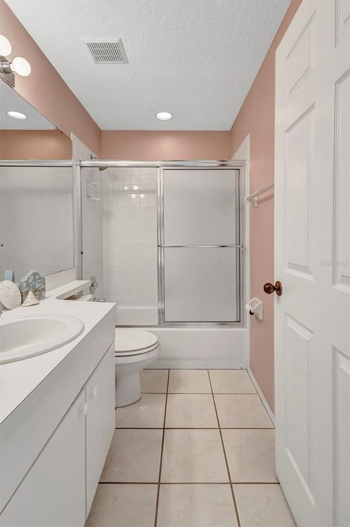 Image 43 of property listing at 5430 FAIR OAKS STREET 5430, Bradenton, FL 34203